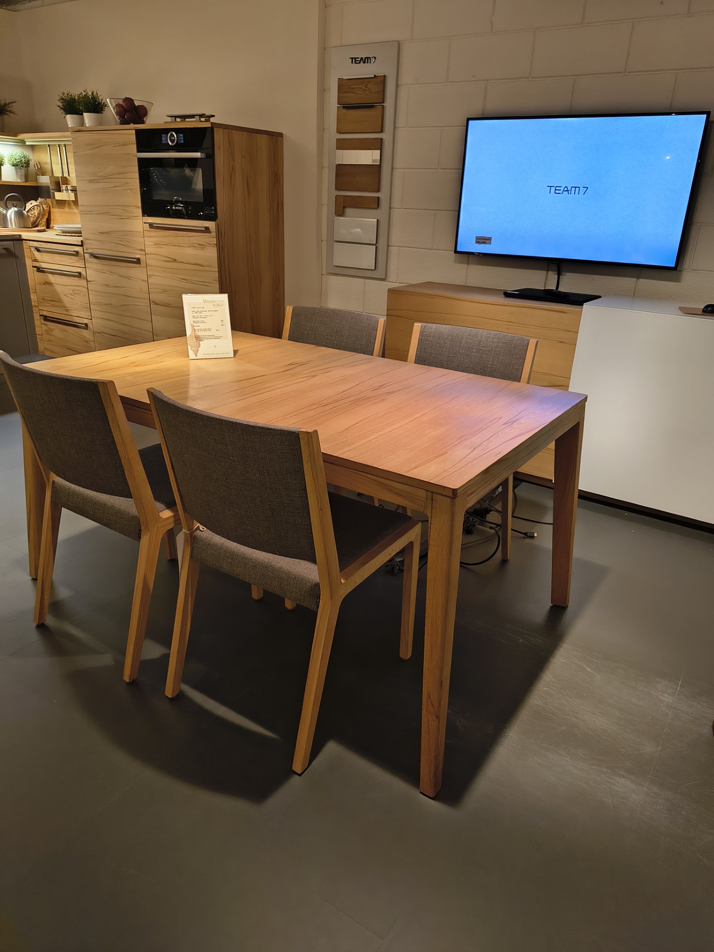 TEAM7 Tafel Mylon met stoelen Eviva
