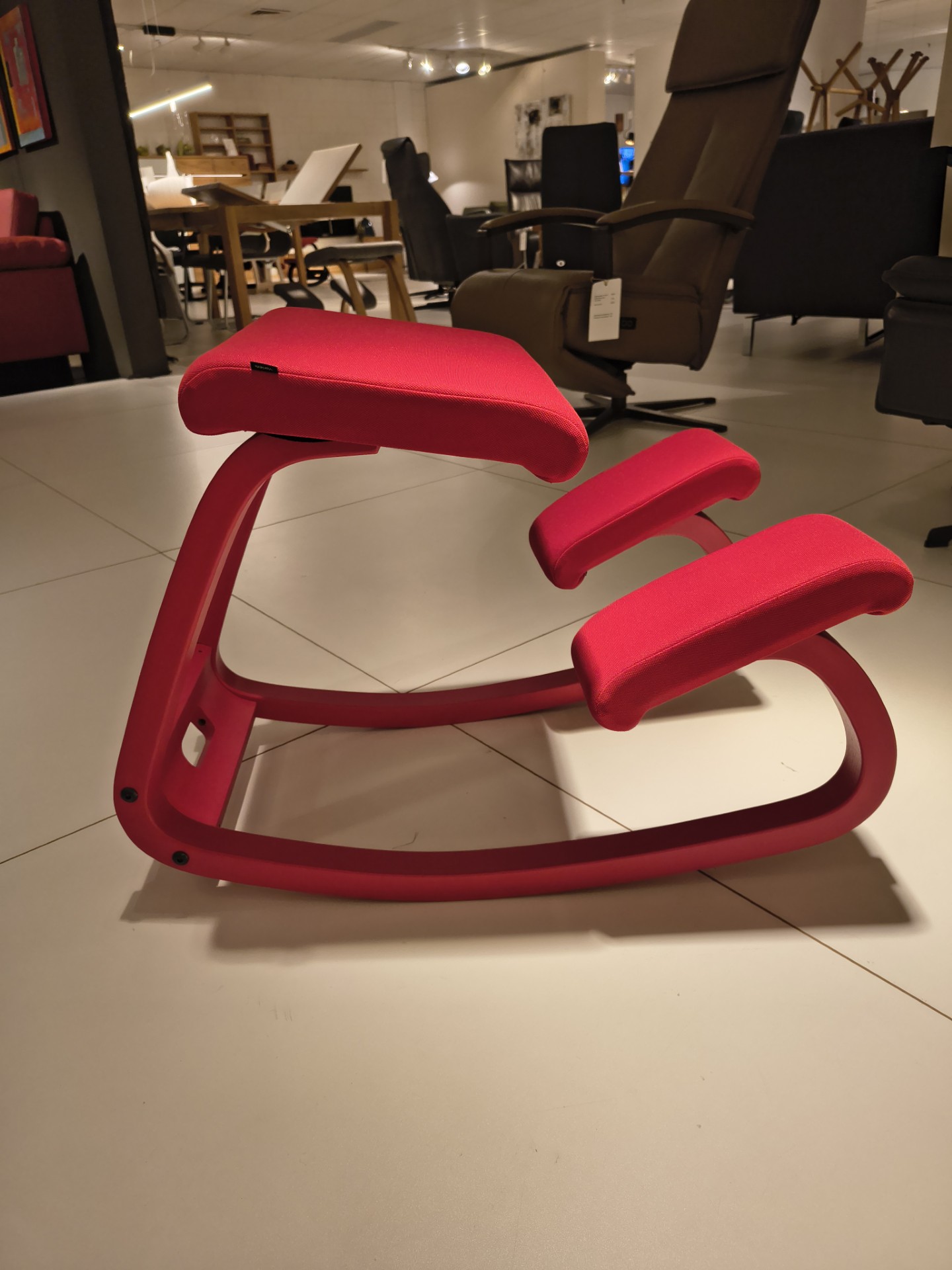 Varier Variable rood