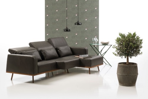 bruehl deep space met chaise lounge